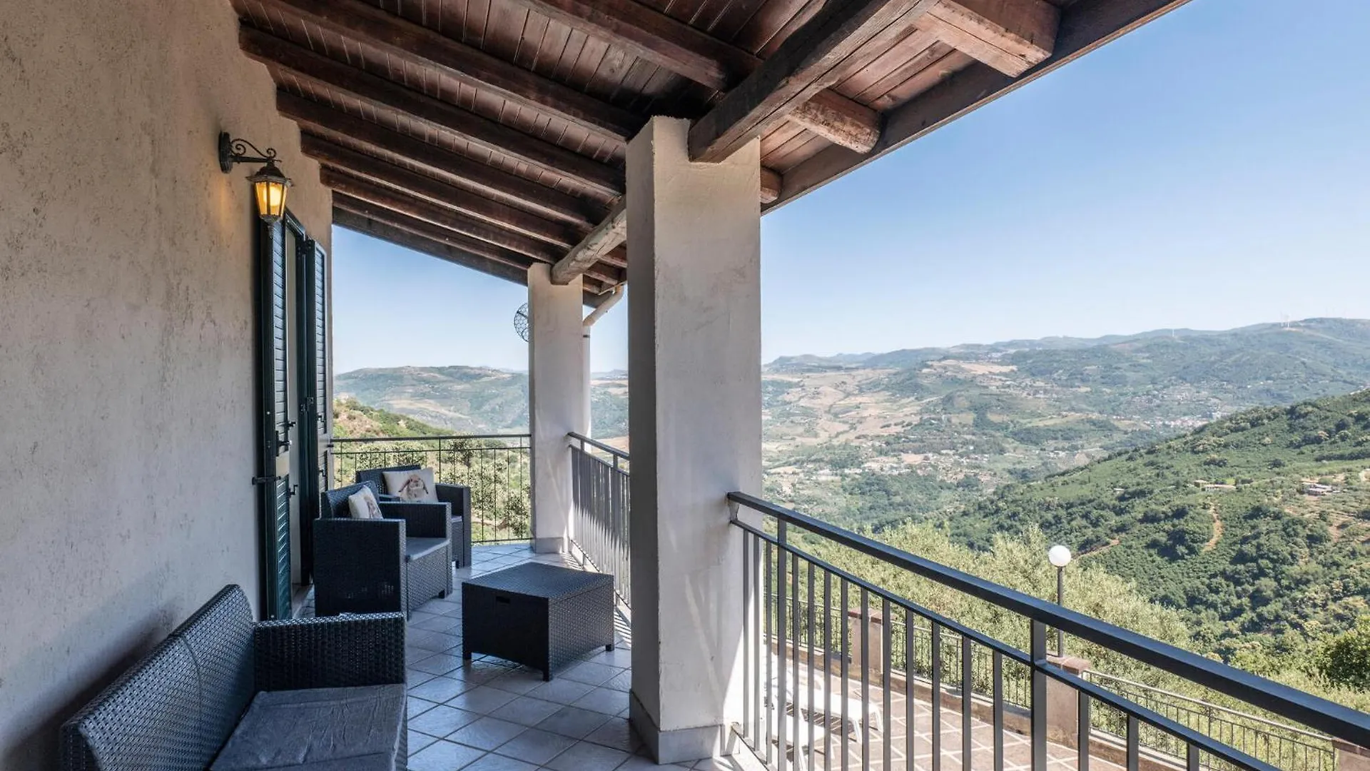 Holiday home 3 Bedroom Beautiful Home In Librizzi Italy