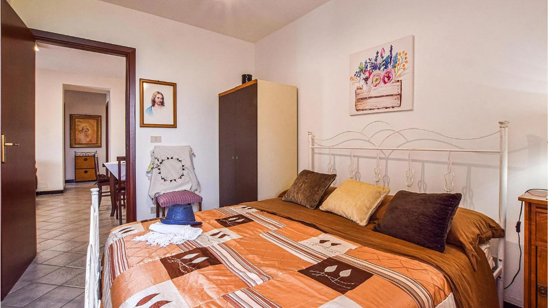 3 Bedroom Beautiful Home In Librizzi Italy
