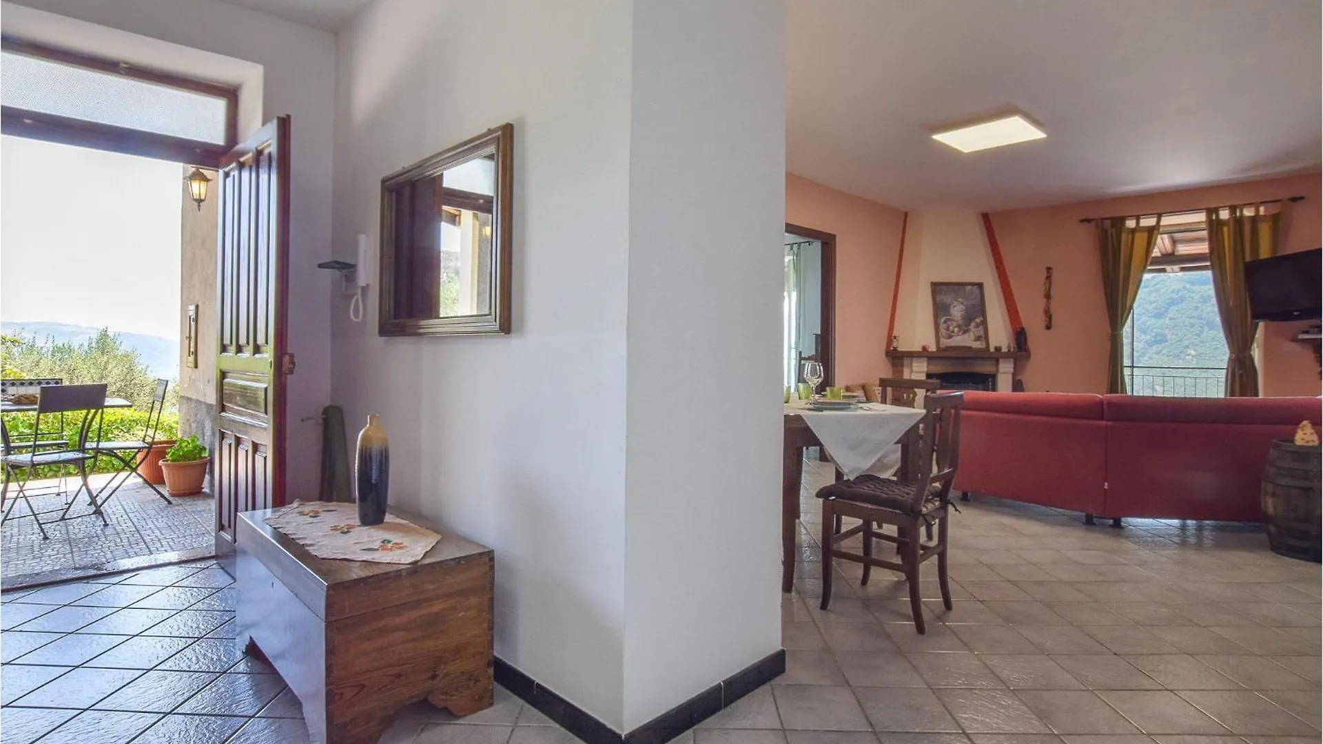 Holiday home 3 Bedroom Beautiful Home In Librizzi