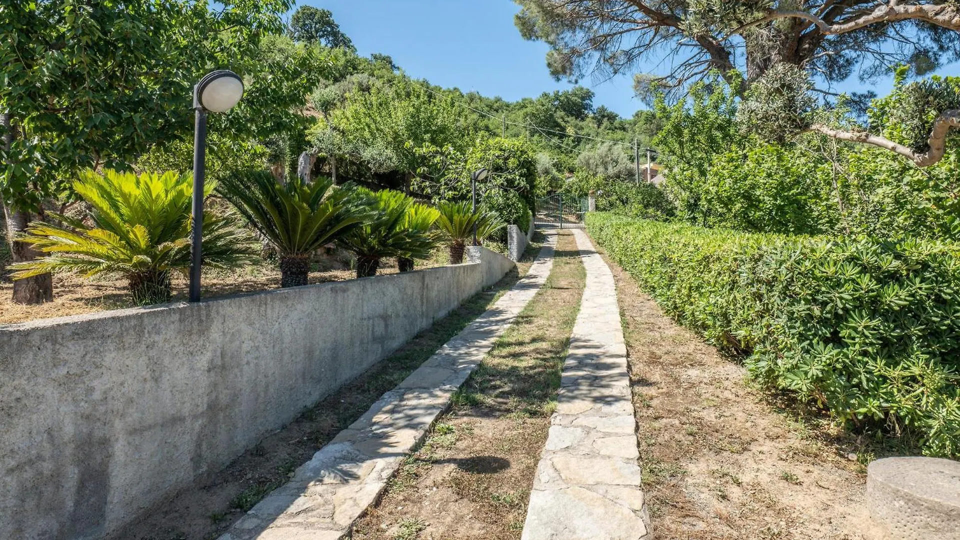 3 Bedroom Beautiful Home In Librizzi Σπίτι διακοπών